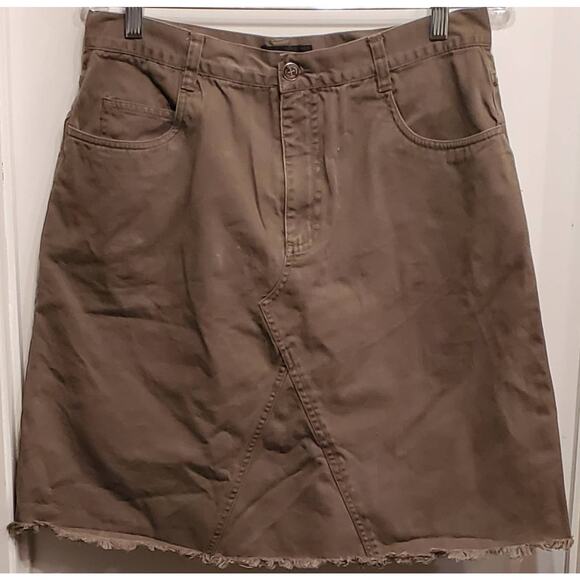 Xhilaration Dresses & Skirts - Xhilaration Junior's Army Green Jean Midi Skirt Raw Hem Size 13